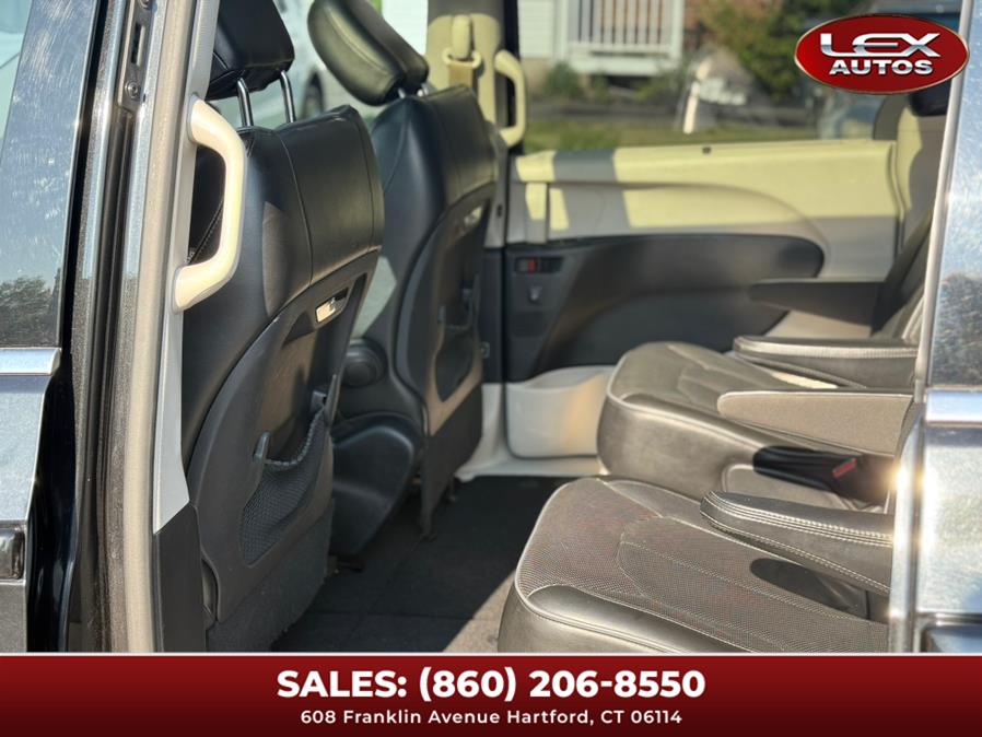 2019 Chrysler Pacifica Limited FWD, available for sale in Hartford, Connecticut | Lex Autos LLC. Hartford, Connecticut 2019 Chrysler Pacifica Limited FWD, available for sale in Hartford, Connecticut | Lex Autos LLC. Hartford, Connecticut