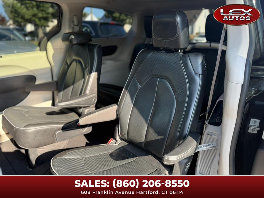 2019 Chrysler Pacifica Limited FWD, available for sale in Hartford, Connecticut | Lex Autos LLC. Hartford, Connecticut 2019 Chrysler Pacifica Limited FWD, available for sale in Hartford, Connecticut | Lex Autos LLC. Hartford, Connecticut