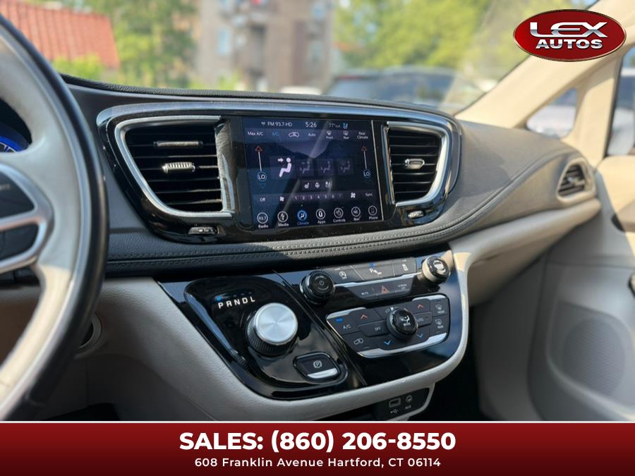 2019 Chrysler Pacifica Limited FWD, available for sale in Hartford, Connecticut | Lex Autos LLC. Hartford, Connecticut 2019 Chrysler Pacifica Limited FWD, available for sale in Hartford, Connecticut | Lex Autos LLC. Hartford, Connecticut