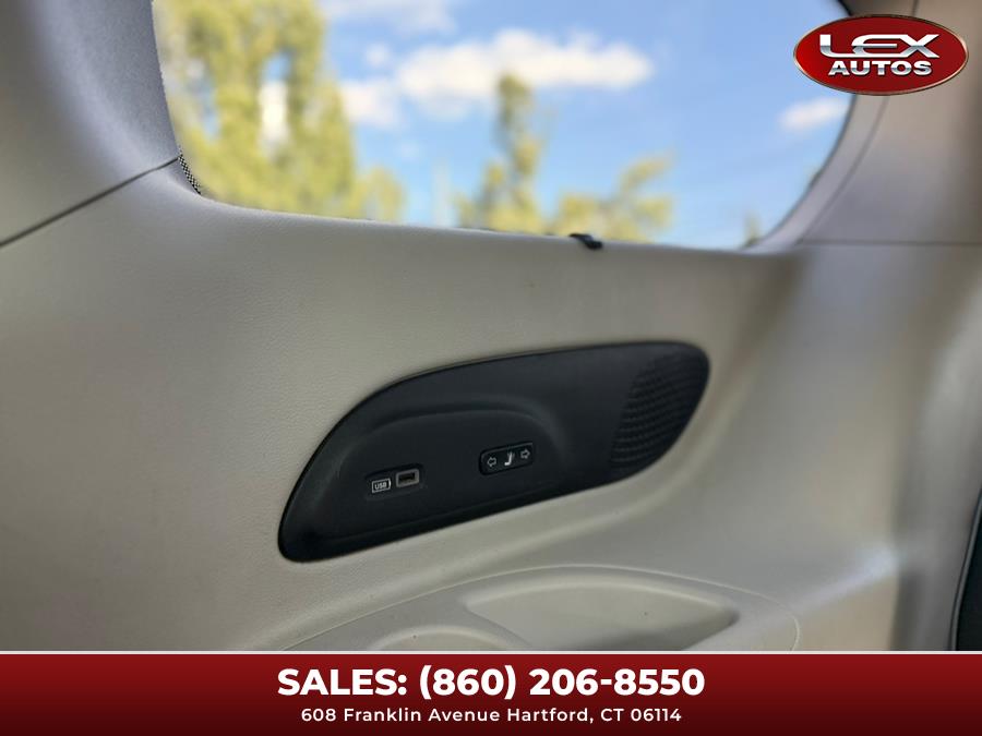 2019 Chrysler Pacifica Limited FWD, available for sale in Hartford, Connecticut | Lex Autos LLC. Hartford, Connecticut 2019 Chrysler Pacifica Limited FWD, available for sale in Hartford, Connecticut | Lex Autos LLC. Hartford, Connecticut