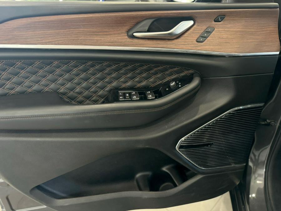 2022 Jeep Grand Cherokee 4xe Summit 4x4, available for sale in Franklin Square, New York | Luxury Motor Club. Franklin Square, New York 2022 Jeep Grand Cherokee 4xe Summit 4x4, available for sale in Franklin Square, New York | Luxury Motor Club. Franklin Square, New York