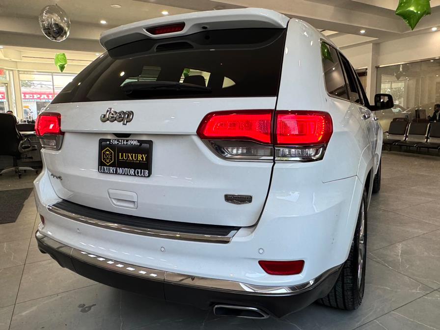 2018 Jeep Grand Cherokee Summit 4x4, available for sale in Franklin Square, New York | Luxury Motor Club. Franklin Square, New York 2018 Jeep Grand Cherokee Summit 4x4, available for sale in Franklin Square, New York | Luxury Motor Club. Franklin Square, New York