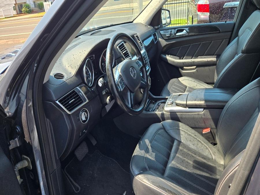 2016 Mercedes-Benz GL 4MATIC 4dr GL 450, available for sale in West Haven, Connecticut | Uzun Auto. West Haven, Connecticut 2016 Mercedes-Benz GL 4MATIC 4dr GL 450, available for sale in West Haven, Connecticut | Uzun Auto. West Haven, Connecticut