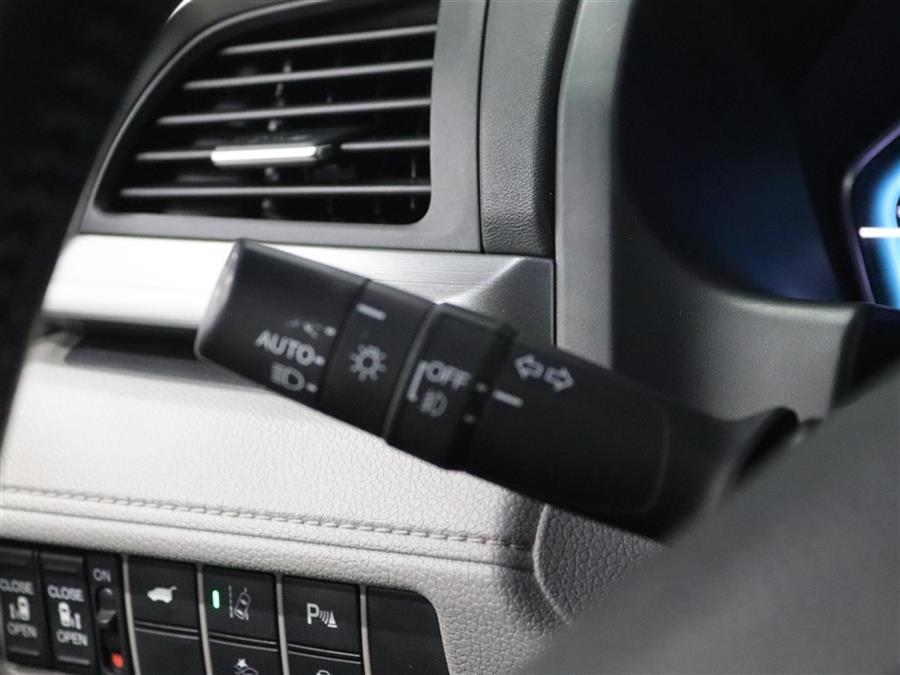 2019 Honda Odyssey TOURING, available for sale in Paterson, New Jersey | Fast Track Motors. Paterson, New Jersey 2019 Honda Odyssey TOURING, available for sale in Paterson, New Jersey | Fast Track Motors. Paterson, New Jersey