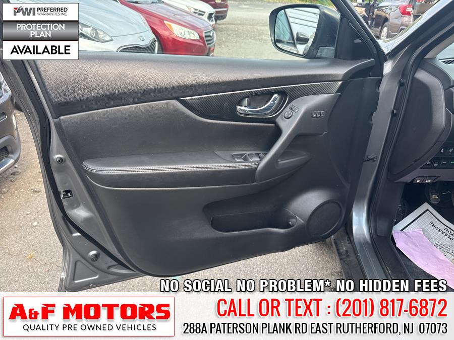 2017 Nissan Rogue AWD SV, available for sale in East Rutherford, New Jersey | A&F Motors LLC. East Rutherford, New Jersey 2017 Nissan Rogue AWD SV, available for sale in East Rutherford, New Jersey | A&F Motors LLC. East Rutherford, New Jersey