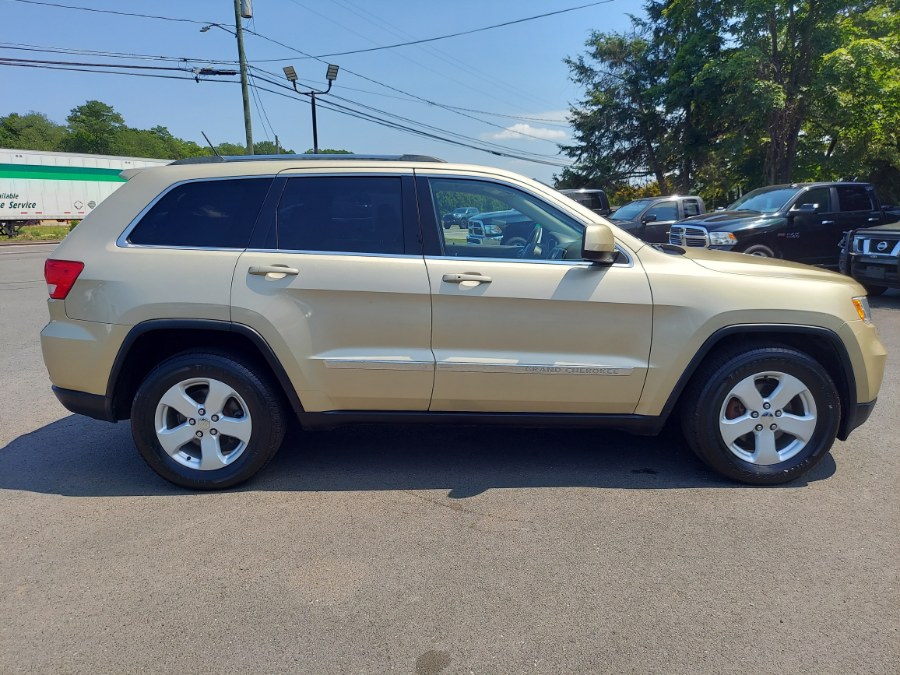 2011 Jeep Grand Cherokee 4WD 4dr Laredo, available for sale in East Windsor, Connecticut | United Auto Sales of E Windsor, Inc. East Windsor, Connecticut 2011 Jeep Grand Cherokee 4WD 4dr Laredo, available for sale in East Windsor, Connecticut | United Auto Sales of E Windsor, Inc. East Windsor, Connecticut