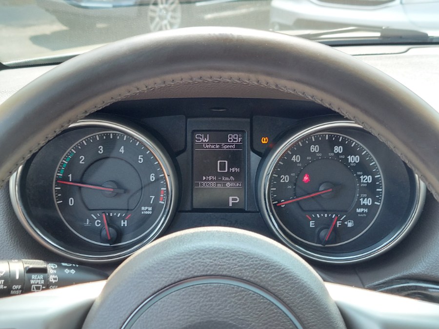 2011 Jeep Grand Cherokee 4WD 4dr Laredo, available for sale in East Windsor, Connecticut | United Auto Sales of E Windsor, Inc. East Windsor, Connecticut 2011 Jeep Grand Cherokee 4WD 4dr Laredo, available for sale in East Windsor, Connecticut | United Auto Sales of E Windsor, Inc. East Windsor, Connecticut