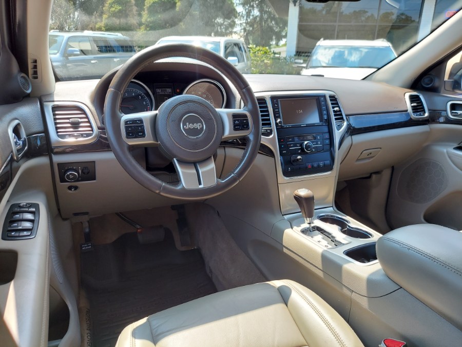 2011 Jeep Grand Cherokee 4WD 4dr Laredo, available for sale in East Windsor, Connecticut | United Auto Sales of E Windsor, Inc. East Windsor, Connecticut 2011 Jeep Grand Cherokee 4WD 4dr Laredo, available for sale in East Windsor, Connecticut | United Auto Sales of E Windsor, Inc. East Windsor, Connecticut