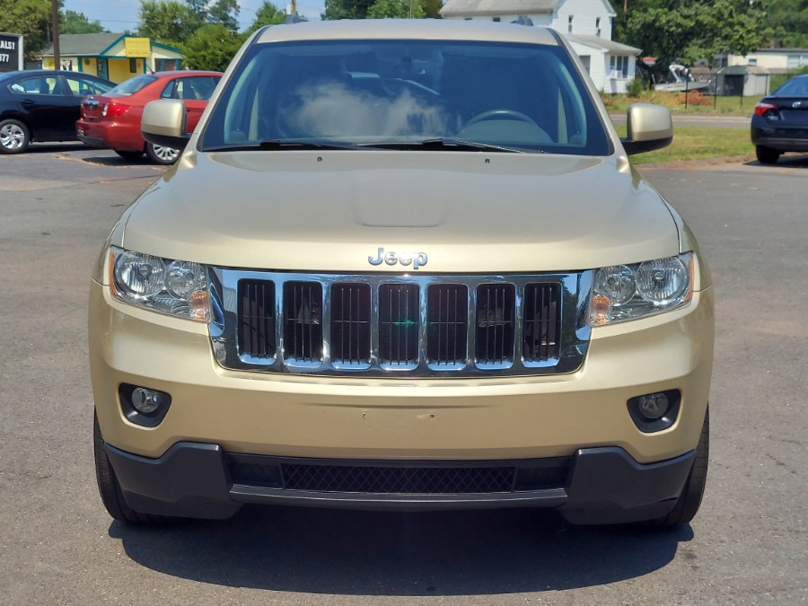 2011 Jeep Grand Cherokee 4WD 4dr Laredo, available for sale in East Windsor, Connecticut | United Auto Sales of E Windsor, Inc. East Windsor, Connecticut 2011 Jeep Grand Cherokee 4WD 4dr Laredo, available for sale in East Windsor, Connecticut | United Auto Sales of E Windsor, Inc. East Windsor, Connecticut