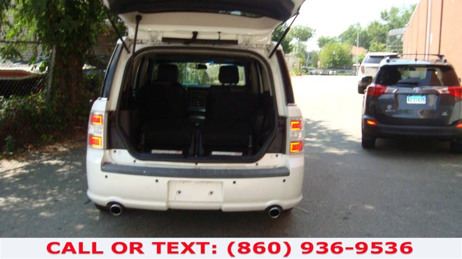 2010 Ford Flex 4dr Limited AWD w/Ecoboost, available for sale in Hartford, Connecticut | Lee Motors Sales Inc. Hartford, Connecticut 2010 Ford Flex 4dr Limited AWD w/Ecoboost, available for sale in Hartford, Connecticut | Lee Motors Sales Inc. Hartford, Connecticut