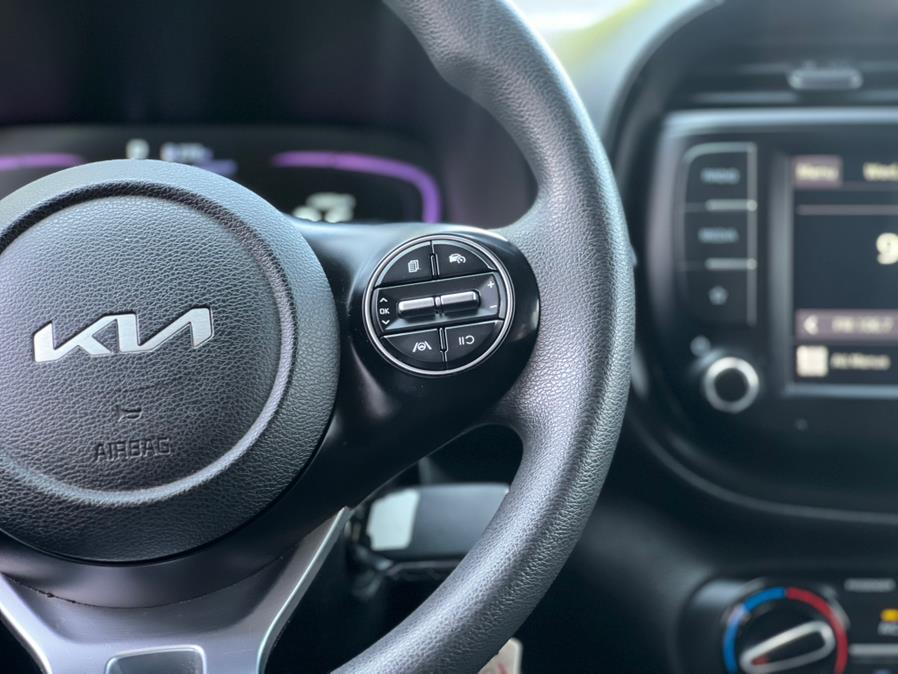 2024 Kia Soul LX IVT, available for sale in Irvington, New Jersey | Elis Motors Corp. Irvington, New Jersey 2024 Kia Soul LX IVT, available for sale in Irvington, New Jersey | Elis Motors Corp. Irvington, New Jersey