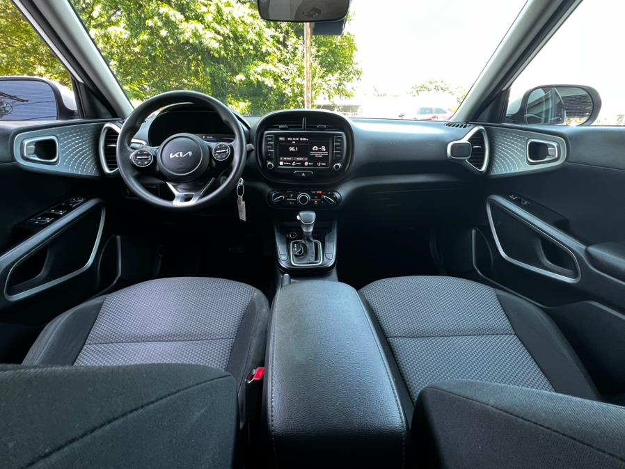 2024 Kia Soul LX IVT, available for sale in Irvington, New Jersey | Elis Motors Corp. Irvington, New Jersey 2024 Kia Soul LX IVT, available for sale in Irvington, New Jersey | Elis Motors Corp. Irvington, New Jersey