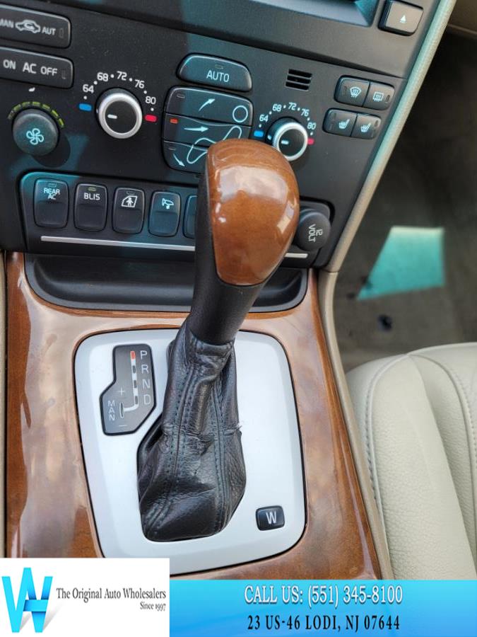 2007 Volvo XC90 AWD 4dr V8, available for sale in Lodi, New Jersey | AW Auto & Truck Wholesalers, Inc. Lodi, New Jersey 2007 Volvo XC90 AWD 4dr V8, available for sale in Lodi, New Jersey | AW Auto & Truck Wholesalers, Inc. Lodi, New Jersey