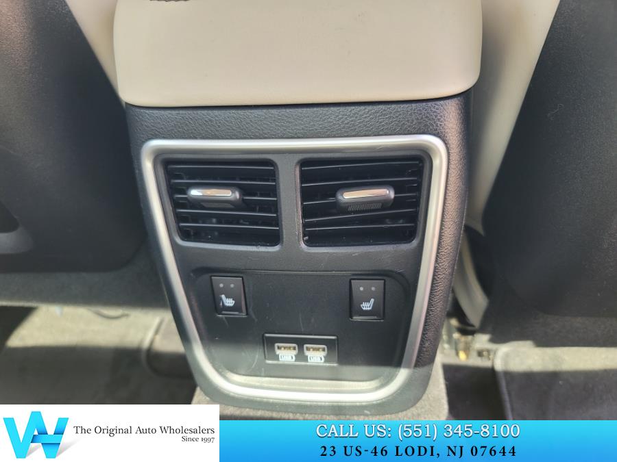 2018 Chrysler 300 Limited AWD, available for sale in Lodi, New Jersey | AW Auto & Truck Wholesalers, Inc. Lodi, New Jersey 2018 Chrysler 300 Limited AWD, available for sale in Lodi, New Jersey | AW Auto & Truck Wholesalers, Inc. Lodi, New Jersey