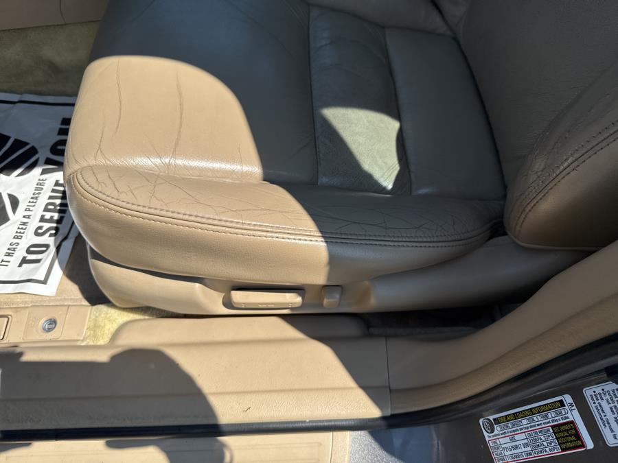 2007 Honda Accord Sdn 4dr V6 AT EX-L ULEV, available for sale in Worcester, Massachusetts | Worcester Auto Outlet LLC. Worcester, Massachusetts 2007 Honda Accord Sdn 4dr V6 AT EX-L ULEV, available for sale in Worcester, Massachusetts | Worcester Auto Outlet LLC. Worcester, Massachusetts