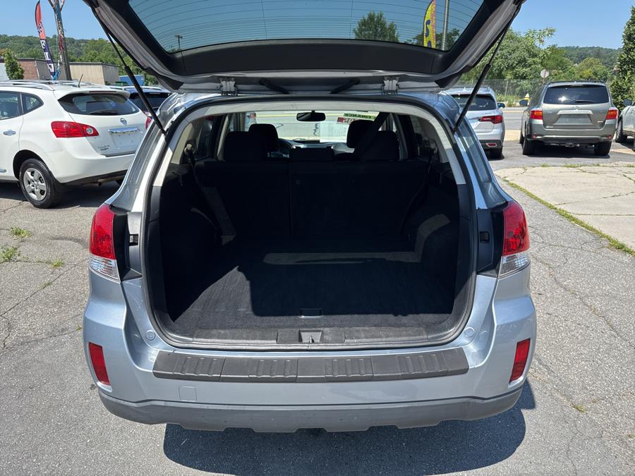 2014 Subaru Outback 4dr Wgn H4 Auto 2.5i Premium, available for sale in Worcester, Massachusetts | Worcester Auto Outlet LLC. Worcester, Massachusetts 2014 Subaru Outback 4dr Wgn H4 Auto 2.5i Premium, available for sale in Worcester, Massachusetts | Worcester Auto Outlet LLC. Worcester, Massachusetts