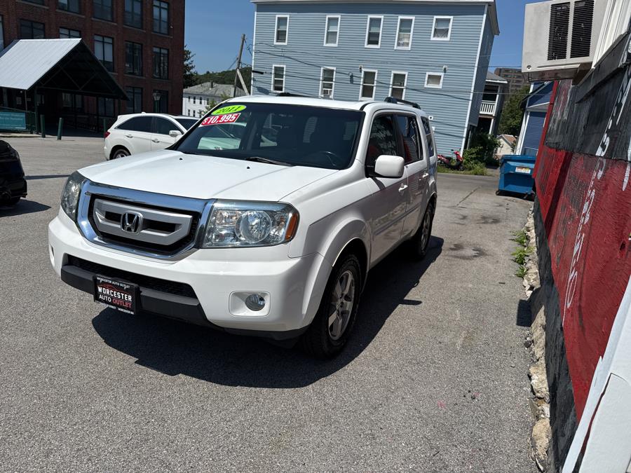 2011 Honda Pilot 2WD 4dr EX-L, available for sale in Worcester, Massachusetts | Worcester Auto Outlet LLC. Worcester, Massachusetts 2011 Honda Pilot 2WD 4dr EX-L, available for sale in Worcester, Massachusetts | Worcester Auto Outlet LLC. Worcester, Massachusetts
