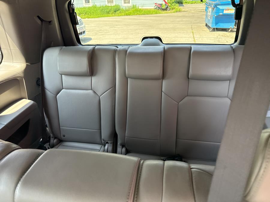 2011 Honda Pilot 2WD 4dr EX-L, available for sale in Worcester, Massachusetts | Worcester Auto Outlet LLC. Worcester, Massachusetts 2011 Honda Pilot 2WD 4dr EX-L, available for sale in Worcester, Massachusetts | Worcester Auto Outlet LLC. Worcester, Massachusetts