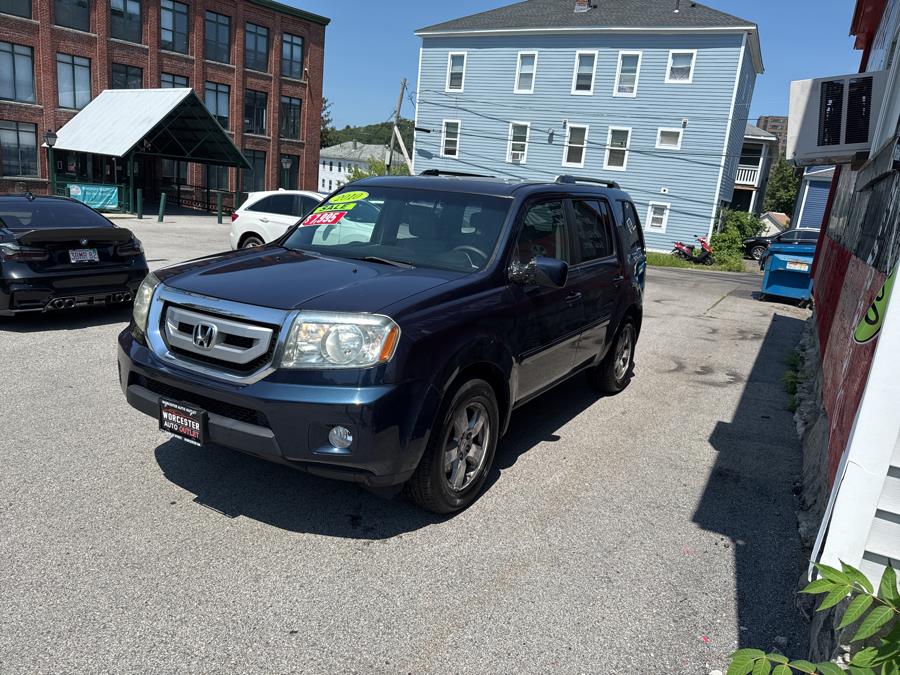 2010 Honda Pilot 4WD 4dr EX, available for sale in Worcester, Massachusetts | Worcester Auto Outlet LLC. Worcester, Massachusetts 2010 Honda Pilot 4WD 4dr EX, available for sale in Worcester, Massachusetts | Worcester Auto Outlet LLC. Worcester, Massachusetts