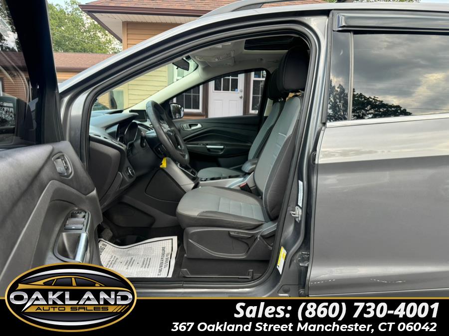 2013 Ford Escape 4WD 4dr SE, available for sale in Manchester, Connecticut | Oakland Auto Sales. Manchester, Connecticut 2013 Ford Escape 4WD 4dr SE, available for sale in Manchester, Connecticut | Oakland Auto Sales. Manchester, Connecticut