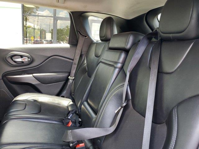 2019 Jeep Cherokee Latitude Plus FWD, available for sale in Fort Myers, Florida | Carlux Fort Myers. Fort Myers, Florida 2019 Jeep Cherokee Latitude Plus FWD, available for sale in Fort Myers, Florida | Carlux Fort Myers. Fort Myers, Florida