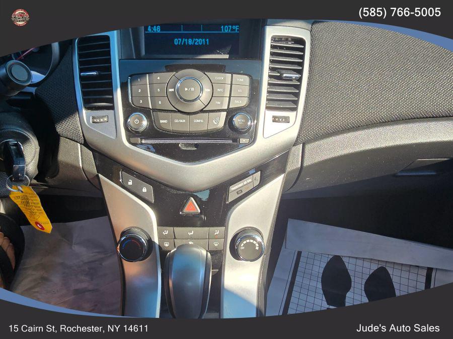 2014 Chevrolet Cruze 1LT Sedan 4D, available for sale in Wolcott, New York | Auto Hunter CNY. Wolcott, New York 2014 Chevrolet Cruze 1LT Sedan 4D, available for sale in Wolcott, New York | Auto Hunter CNY. Wolcott, New York