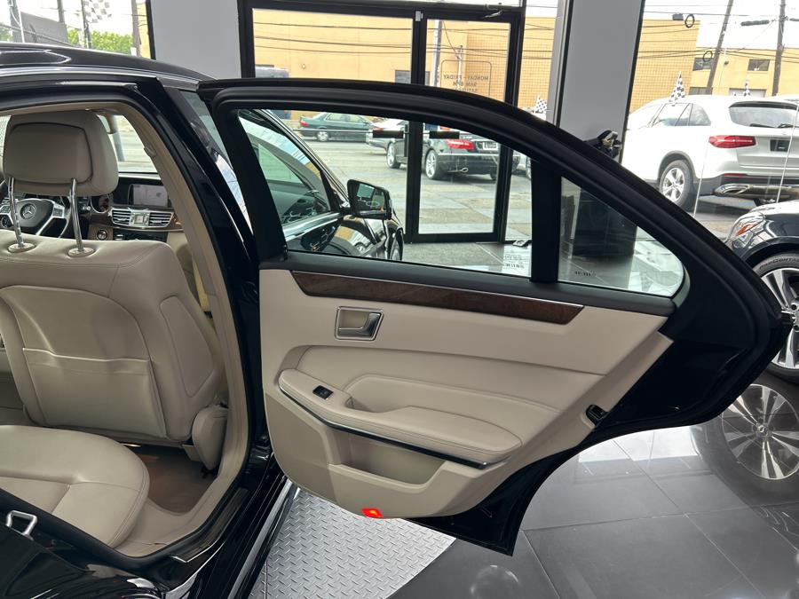 2014 Mercedes-Benz E-Class 4dr Sdn E 350 Luxury 4MATIC, available for sale in Jersey City, New Jersey | Luxe Auto Galleria. Jersey City, New Jersey 2014 Mercedes-Benz E-Class 4dr Sdn E 350 Luxury 4MATIC, available for sale in Jersey City, New Jersey | Luxe Auto Galleria. Jersey City, New Jersey