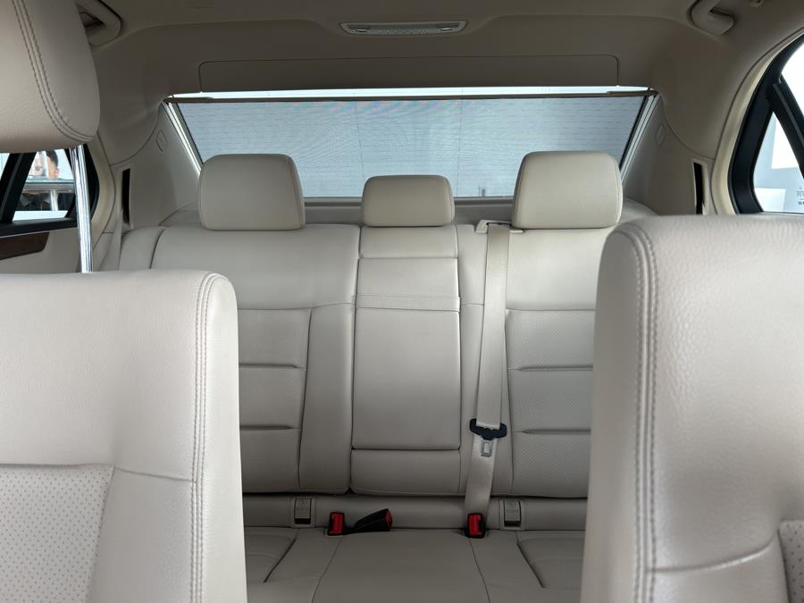 2014 Mercedes-Benz E-Class 4dr Sdn E 350 Luxury 4MATIC, available for sale in Jersey City, New Jersey | Luxe Auto Galleria. Jersey City, New Jersey 2014 Mercedes-Benz E-Class 4dr Sdn E 350 Luxury 4MATIC, available for sale in Jersey City, New Jersey | Luxe Auto Galleria. Jersey City, New Jersey