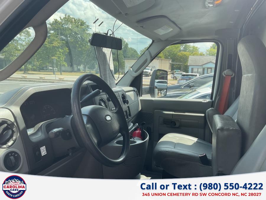 2015 Ford Econoline Commercial Cutaway E-350 Super Duty 138" DRW, available for sale in Concord, North Carolina | Carolina Cars.Org. Concord, North Carolina 2015 Ford Econoline Commercial Cutaway E-350 Super Duty 138" DRW, available for sale in Concord, North Carolina | Carolina Cars.Org. Concord, North Carolina