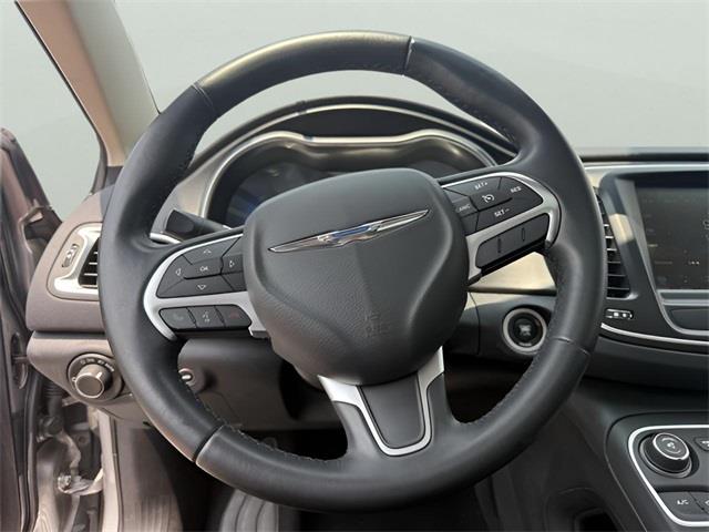 2016 Chrysler 200 Limited, available for sale in Stratford, Connecticut | Wiz Leasing Inc. Stratford, Connecticut 2016 Chrysler 200 Limited, available for sale in Stratford, Connecticut | Wiz Leasing Inc. Stratford, Connecticut