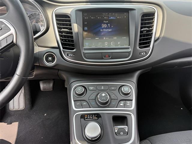 2016 Chrysler 200 Limited, available for sale in Stratford, Connecticut | Wiz Leasing Inc. Stratford, Connecticut 2016 Chrysler 200 Limited, available for sale in Stratford, Connecticut | Wiz Leasing Inc. Stratford, Connecticut
