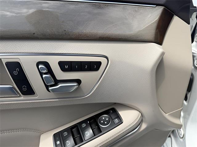 2014 Mercedes-benz E-class E 350, available for sale in Stratford, Connecticut | Wiz Leasing Inc. Stratford, Connecticut 2014 Mercedes-benz E-class E 350, available for sale in Stratford, Connecticut | Wiz Leasing Inc. Stratford, Connecticut