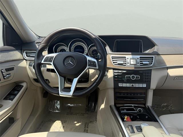 2014 Mercedes-benz E-class E 350, available for sale in Stratford, Connecticut | Wiz Leasing Inc. Stratford, Connecticut 2014 Mercedes-benz E-class E 350, available for sale in Stratford, Connecticut | Wiz Leasing Inc. Stratford, Connecticut