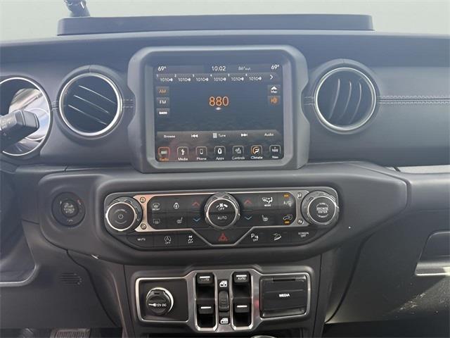 2018 Jeep Wrangler Unlimited Sahara, available for sale in Stratford, Connecticut | Wiz Leasing Inc. Stratford, Connecticut 2018 Jeep Wrangler Unlimited Sahara, available for sale in Stratford, Connecticut | Wiz Leasing Inc. Stratford, Connecticut