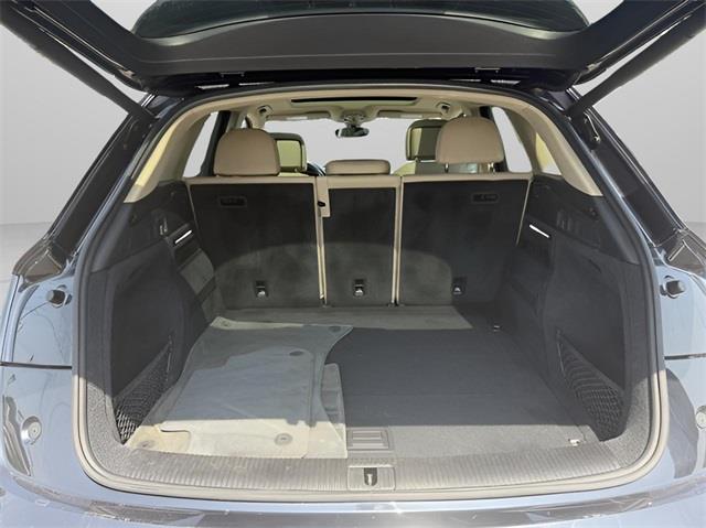 2018 Audi Q5 2.0T Premium, available for sale in Stratford, Connecticut | Wiz Leasing Inc. Stratford, Connecticut 2018 Audi Q5 2.0T Premium, available for sale in Stratford, Connecticut | Wiz Leasing Inc. Stratford, Connecticut