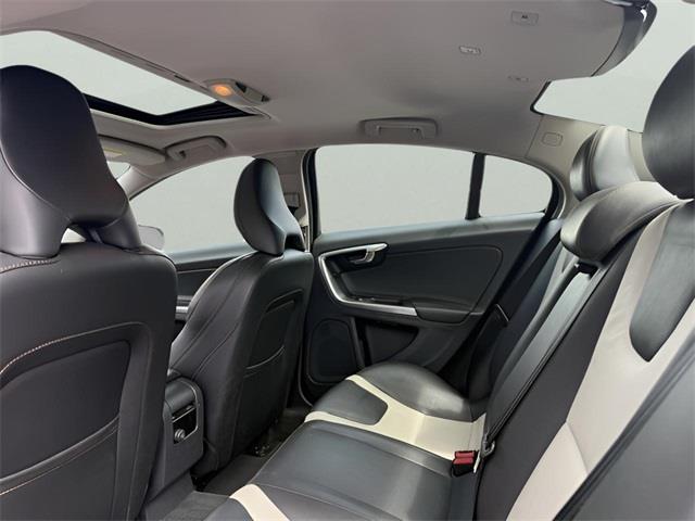 2017 Volvo S60 Cross Country T5, available for sale in Stratford, Connecticut | Wiz Leasing Inc. Stratford, Connecticut 2017 Volvo S60 Cross Country T5, available for sale in Stratford, Connecticut | Wiz Leasing Inc. Stratford, Connecticut