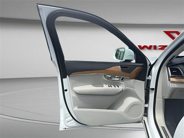 2022 Volvo Xc90 Recharge Plug-in Hybrid T8 Inscription Expression Extended Range 6P, available for sale in Stratford, Connecticut | Wiz Leasing Inc. Stratford, Connecticut 2022 Volvo Xc90 Recharge Plug-in Hybrid T8 Inscription Expression Extended Range 6P, available for sale in Stratford, Connecticut | Wiz Leasing Inc. Stratford, Connecticut