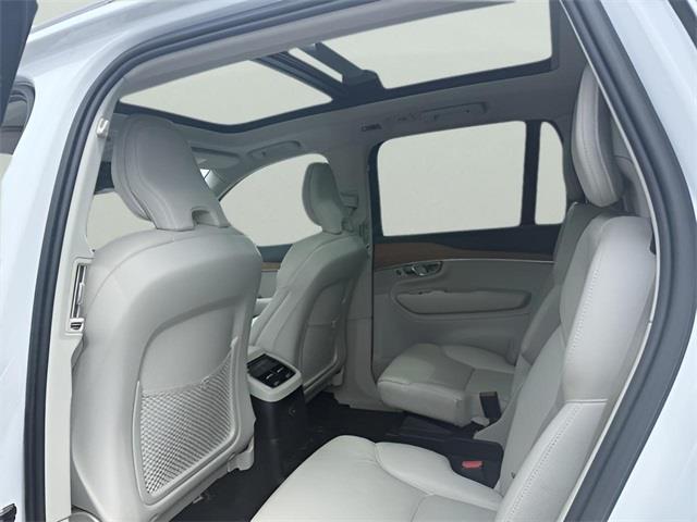 2022 Volvo Xc90 Recharge Plug-in Hybrid T8 Inscription Expression Extended Range 6P, available for sale in Stratford, Connecticut | Wiz Leasing Inc. Stratford, Connecticut 2022 Volvo Xc90 Recharge Plug-in Hybrid T8 Inscription Expression Extended Range 6P, available for sale in Stratford, Connecticut | Wiz Leasing Inc. Stratford, Connecticut