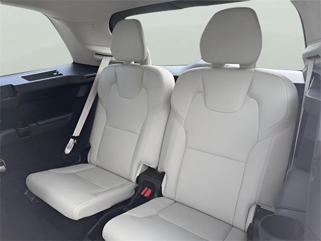 2022 Volvo Xc90 Recharge Plug-in Hybrid T8 Inscription Expression Extended Range 6P, available for sale in Stratford, Connecticut | Wiz Leasing Inc. Stratford, Connecticut 2022 Volvo Xc90 Recharge Plug-in Hybrid T8 Inscription Expression Extended Range 6P, available for sale in Stratford, Connecticut | Wiz Leasing Inc. Stratford, Connecticut
