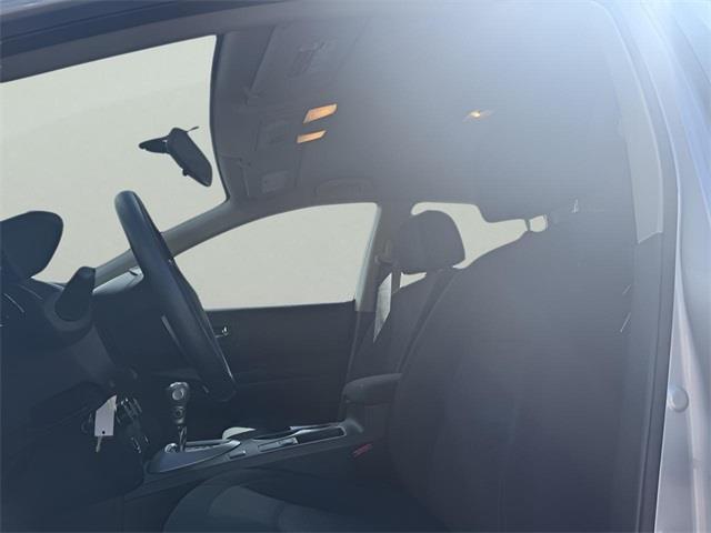 2015 Nissan Rogue Select S, available for sale in Stratford, Connecticut | Wiz Leasing Inc. Stratford, Connecticut 2015 Nissan Rogue Select S, available for sale in Stratford, Connecticut | Wiz Leasing Inc. Stratford, Connecticut