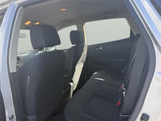 2015 Nissan Rogue Select S, available for sale in Stratford, Connecticut | Wiz Leasing Inc. Stratford, Connecticut 2015 Nissan Rogue Select S, available for sale in Stratford, Connecticut | Wiz Leasing Inc. Stratford, Connecticut