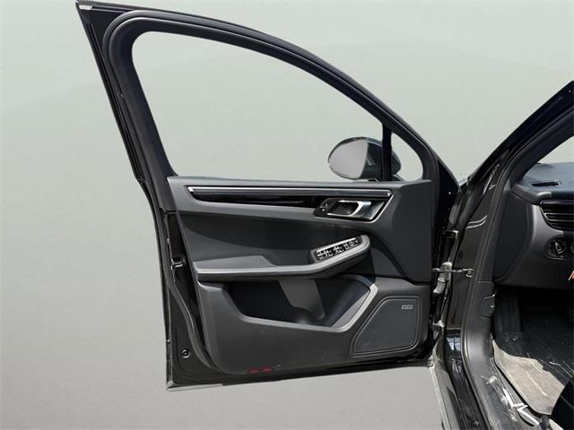 2022 Porsche Macan Base, available for sale in Stratford, Connecticut | Wiz Leasing Inc. Stratford, Connecticut 2022 Porsche Macan Base, available for sale in Stratford, Connecticut | Wiz Leasing Inc. Stratford, Connecticut