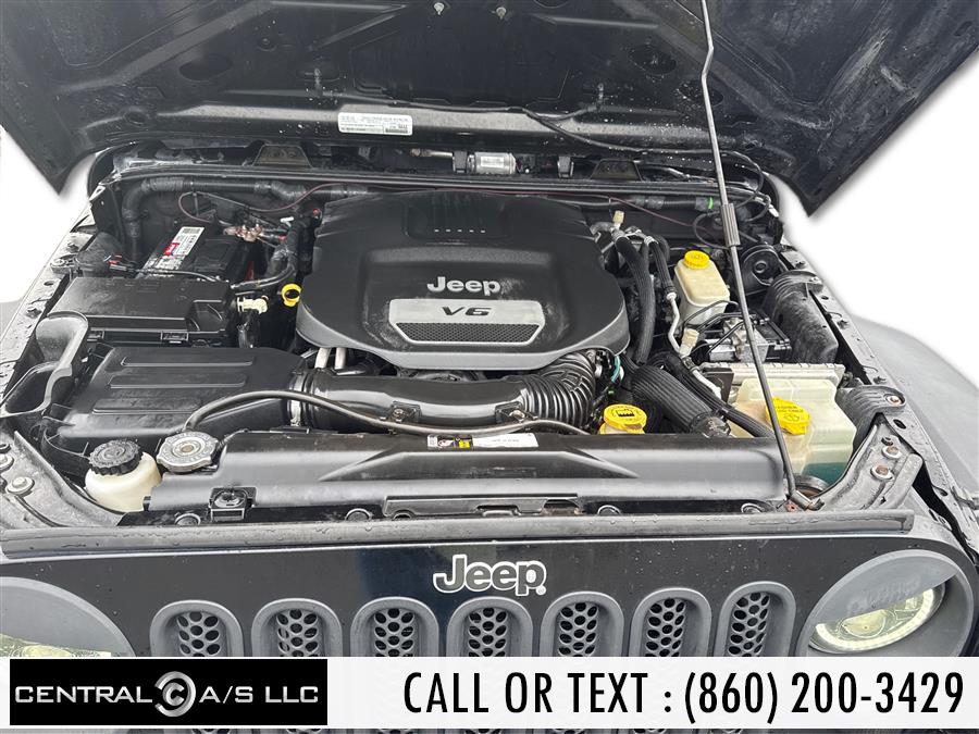 2015 Jeep Wrangler Unlimited 4WD 4dr Sport, available for sale in East Windsor, Connecticut | Central A/S LLC. East Windsor, Connecticut 2015 Jeep Wrangler Unlimited 4WD 4dr Sport, available for sale in East Windsor, Connecticut | Central A/S LLC. East Windsor, Connecticut