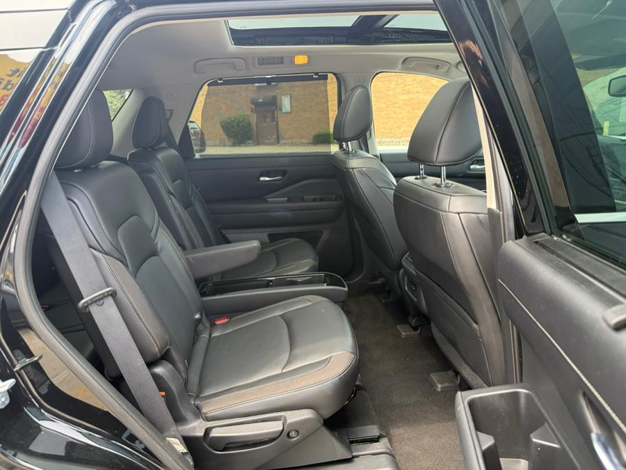 2022 Nissan Pathfinder SL 4WD, available for sale in Brooklyn, New York | Worlds Best Auto Inc. Brooklyn, New York 2022 Nissan Pathfinder SL 4WD, available for sale in Brooklyn, New York | Worlds Best Auto Inc. Brooklyn, New York
