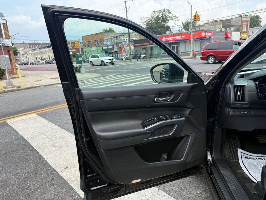 2022 Nissan Pathfinder SL 4WD, available for sale in Brooklyn, New York | Worlds Best Auto Inc. Brooklyn, New York 2022 Nissan Pathfinder SL 4WD, available for sale in Brooklyn, New York | Worlds Best Auto Inc. Brooklyn, New York