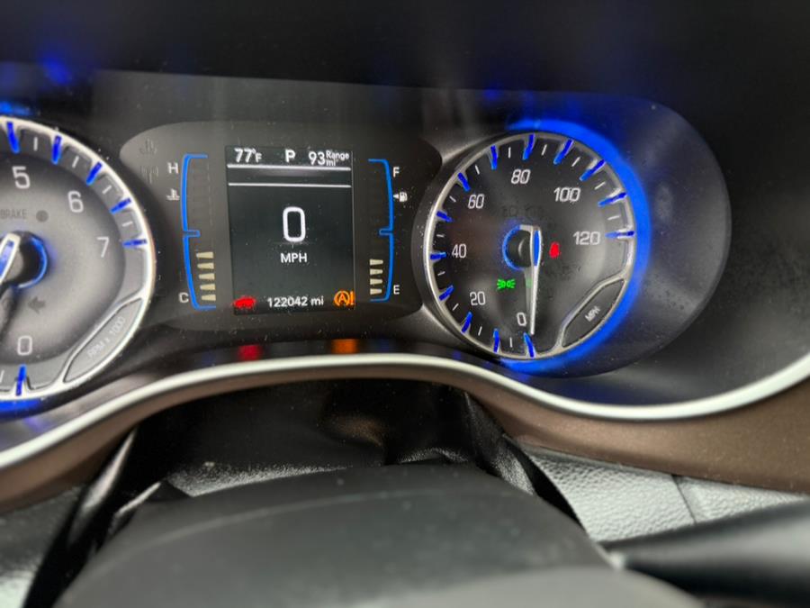 2018 Chrysler Pacifica Touring L FWD, available for sale in Revere, Massachusetts | Wonderland Auto. Revere, Massachusetts 2018 Chrysler Pacifica Touring L FWD, available for sale in Revere, Massachusetts | Wonderland Auto. Revere, Massachusetts
