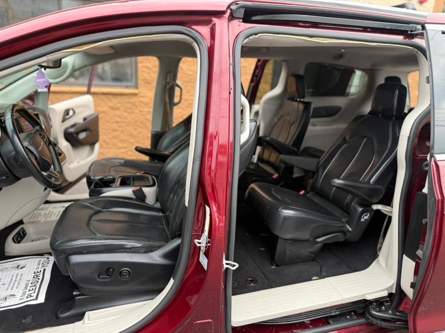 2018 Chrysler Pacifica Touring L FWD, available for sale in Revere, Massachusetts | Wonderland Auto. Revere, Massachusetts 2018 Chrysler Pacifica Touring L FWD, available for sale in Revere, Massachusetts | Wonderland Auto. Revere, Massachusetts
