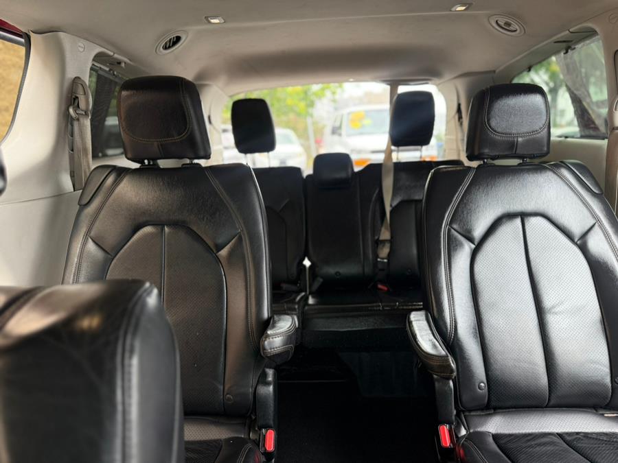 2018 Chrysler Pacifica Touring L FWD, available for sale in Revere, Massachusetts | Wonderland Auto. Revere, Massachusetts 2018 Chrysler Pacifica Touring L FWD, available for sale in Revere, Massachusetts | Wonderland Auto. Revere, Massachusetts