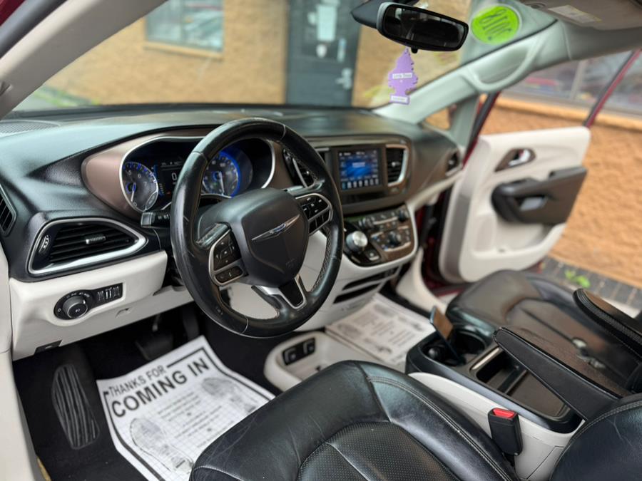 2018 Chrysler Pacifica Touring L FWD, available for sale in Revere, Massachusetts | Wonderland Auto. Revere, Massachusetts 2018 Chrysler Pacifica Touring L FWD, available for sale in Revere, Massachusetts | Wonderland Auto. Revere, Massachusetts