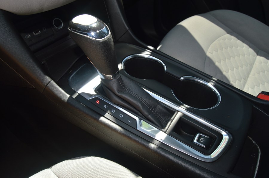 2019 Chevrolet Equinox FWD 4dr LT w/1LT, available for sale in Moreno Valley, California | Fusion Motors Inc. Moreno Valley, California 2019 Chevrolet Equinox FWD 4dr LT w/1LT, available for sale in Moreno Valley, California | Fusion Motors Inc. Moreno Valley, California